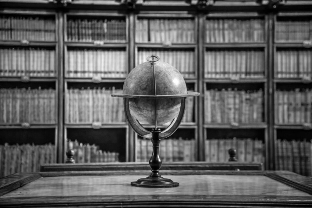 この度、組織体制の変更に伴い、事務所名変更・事務所移転を行いました。